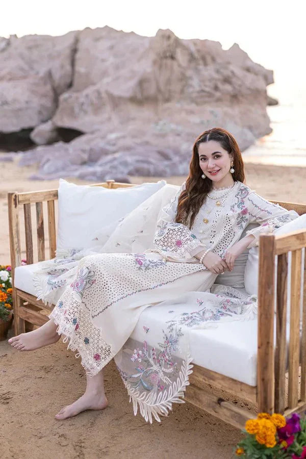 QALAMKAR 3PC Lawn Embroidered Shirt With Organza Embroidered Dupatta LC-7062