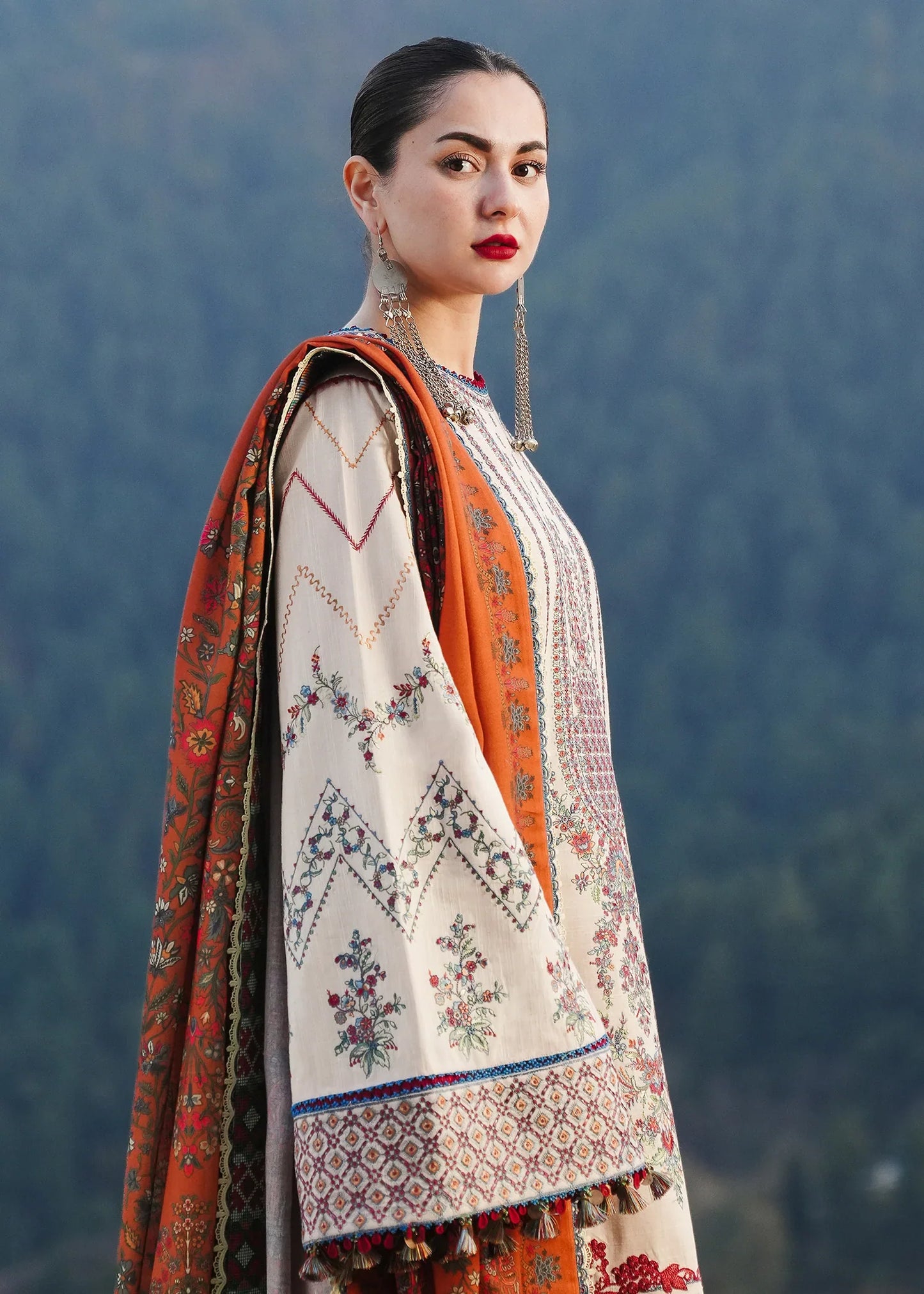 Share Embroidered Luxury Lawn Unstitched 3Pc | 1082