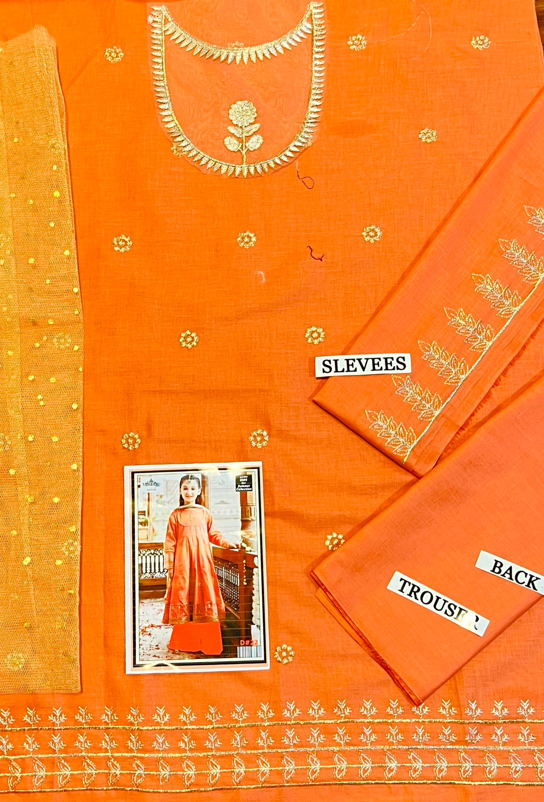 MARIA B KIDS 3PC LAWN Embroidered SUIT KD-7001