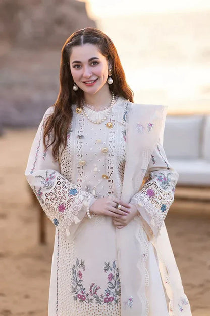 QALAMKAR 3PC Lawn Embroidered Shirt With Organza Embroidered Dupatta LC-7062