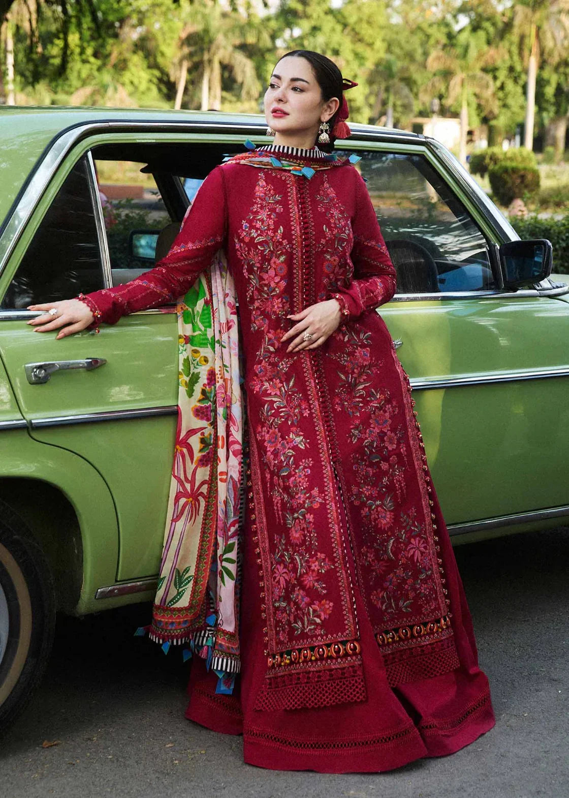 Embroidered Luxury Lawn Unstitched 3Pc | 1000