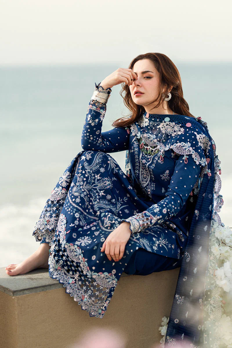 QALAMKAR - 3PC LAWN EMBROIDERED SHIRT WITH JACQUARD WEAVED EMBROIDERED DUPATTA AND COTTON TROUSER \ 1080