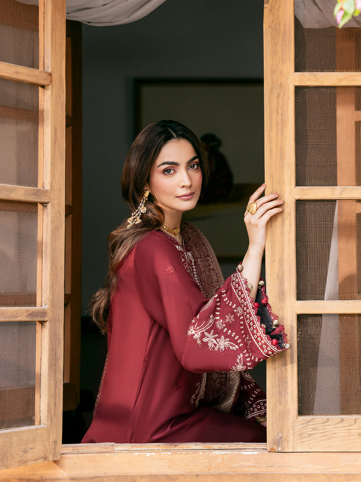 IZEL-Dhanak Embroidered Suit DN-2096