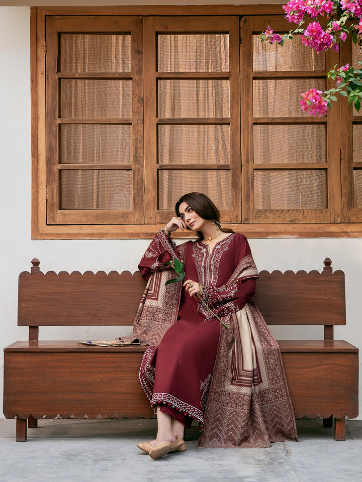 IZEL-Dhanak Embroidered Suit DN-2096