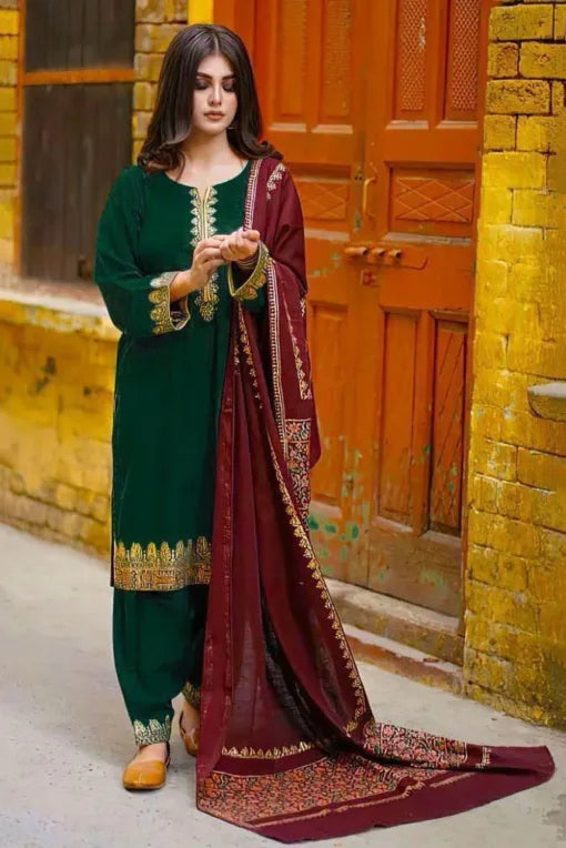 Lawn 3PC Embroidered with Print Duppata SM-220